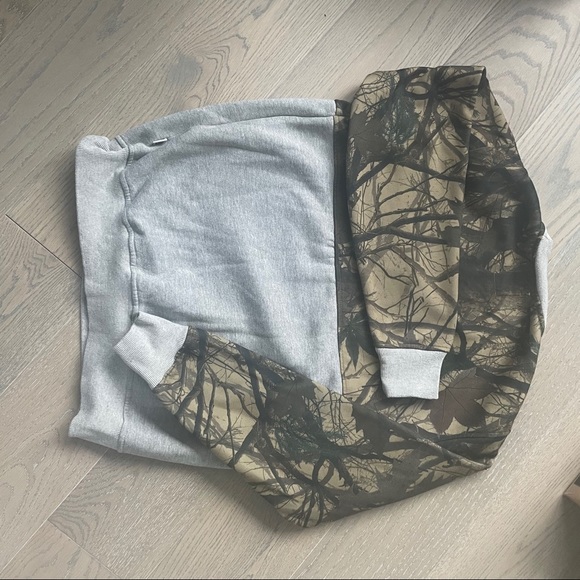 Grey & Camo camouflage Bodega (Boston) Sweatshirt crewneck - Picture 5 of 6